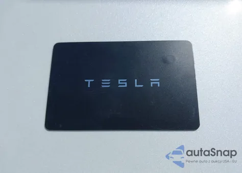 2025 Tesla Model Y Long Range Dual Motor All-Wheel Drive from USA, damaged, VIN 7SAYGDEE4SF261567